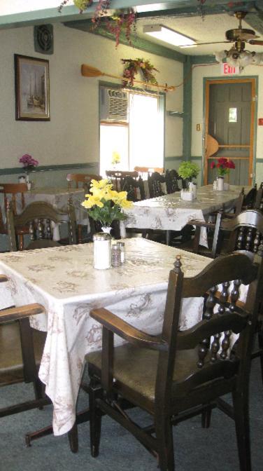 Meaford Inn ภายนอก รูปภาพ