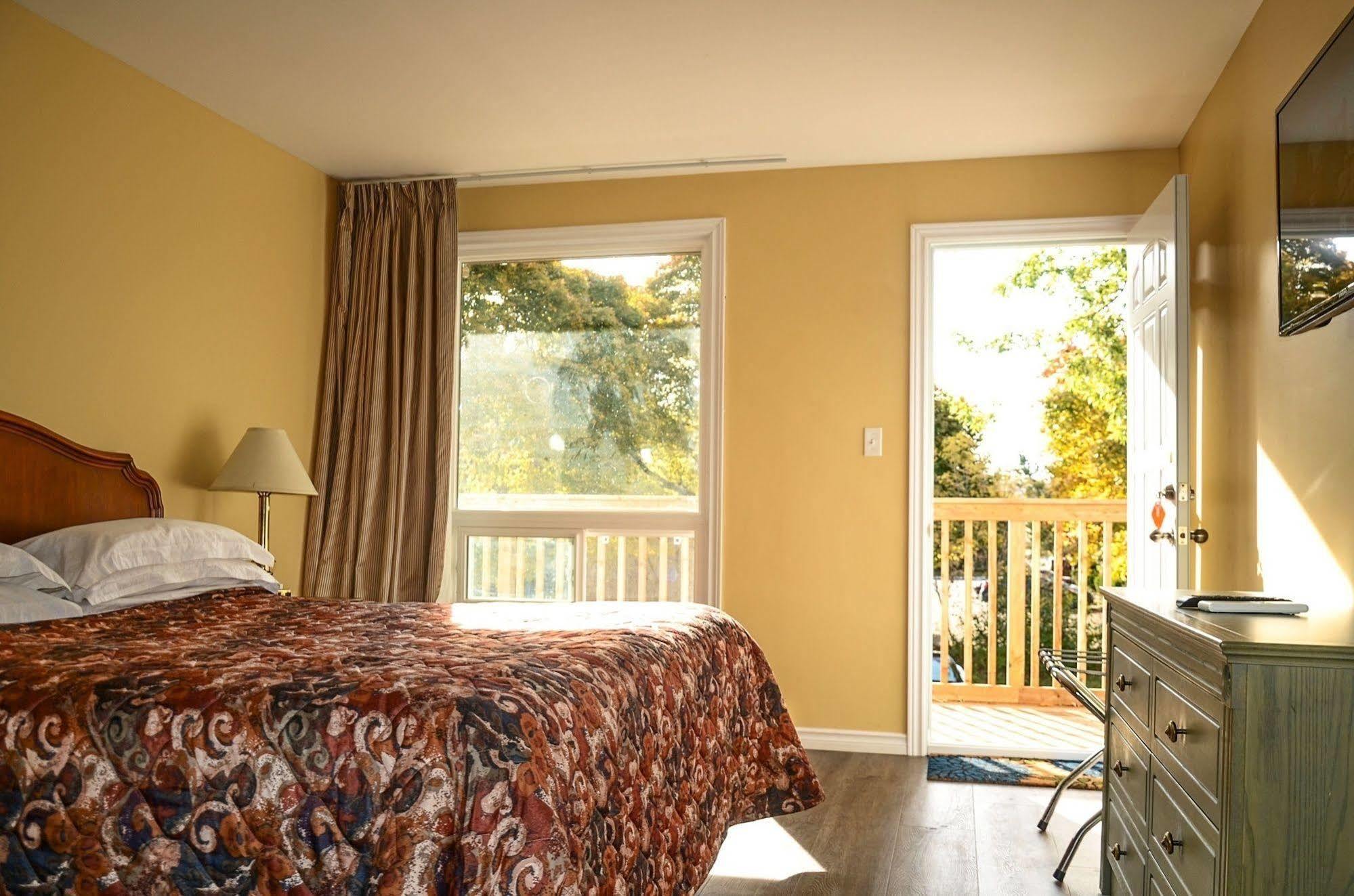Meaford Inn ภายนอก รูปภาพ