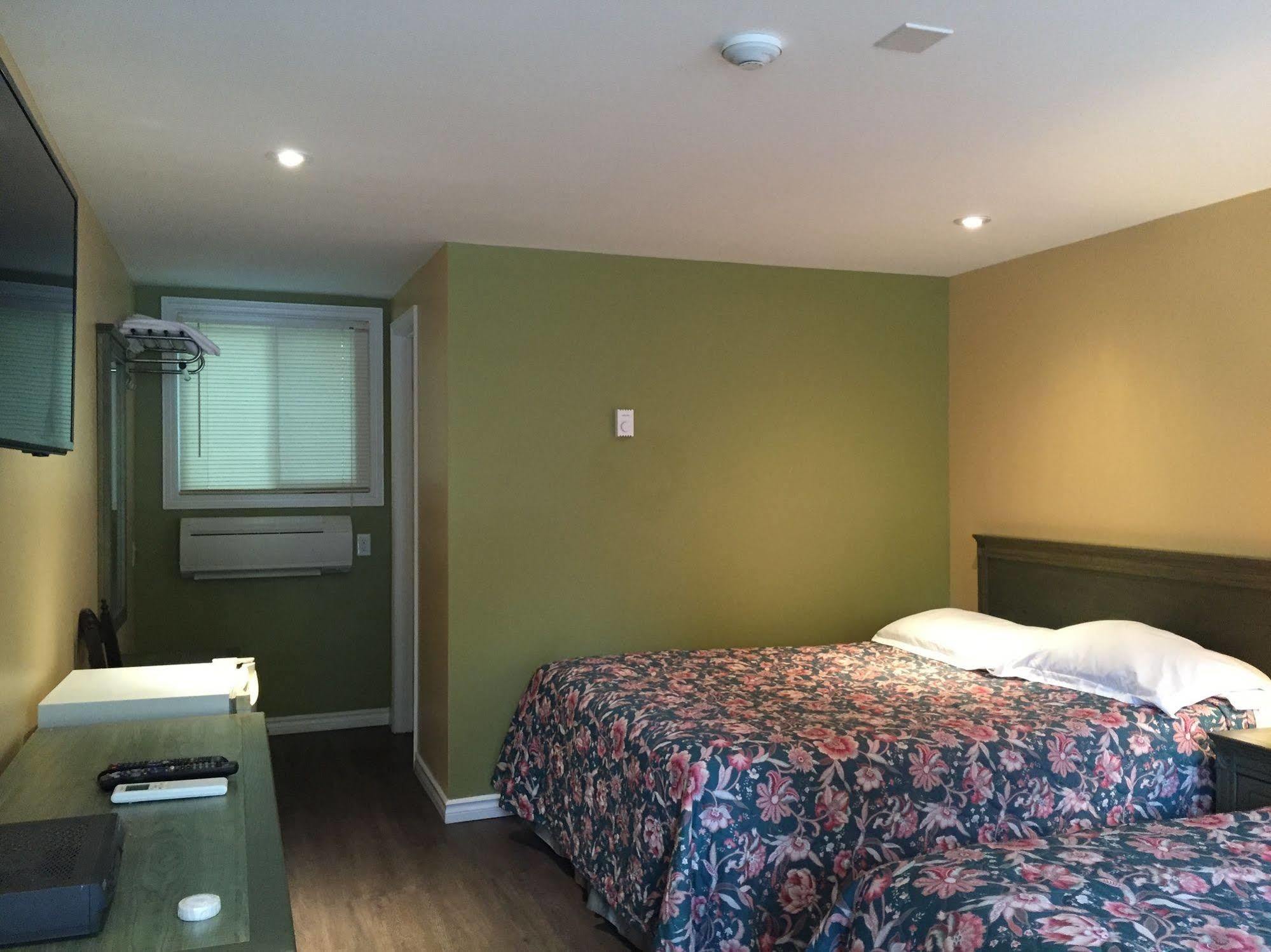 Meaford Inn ภายนอก รูปภาพ