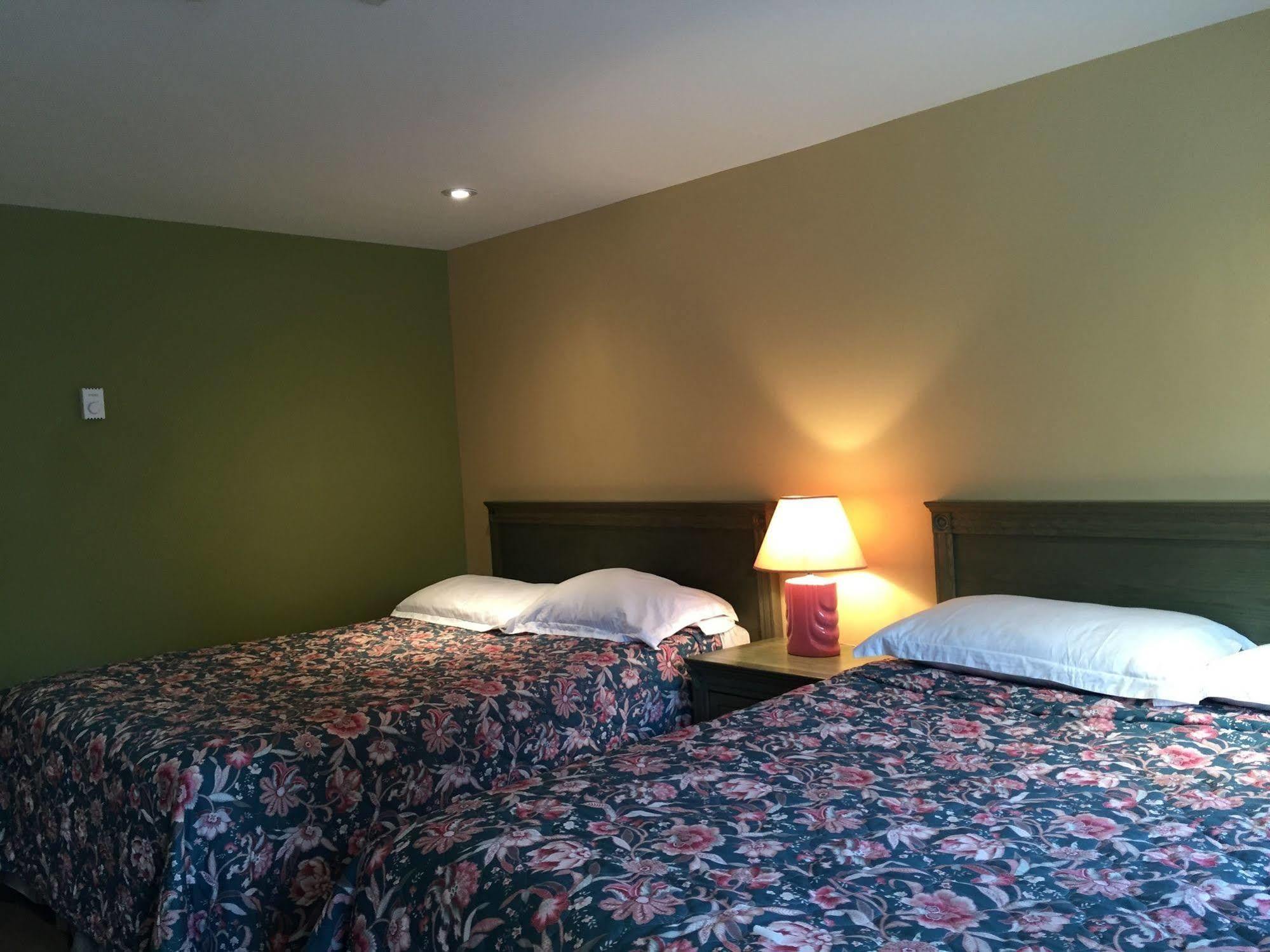 Meaford Inn ภายนอก รูปภาพ